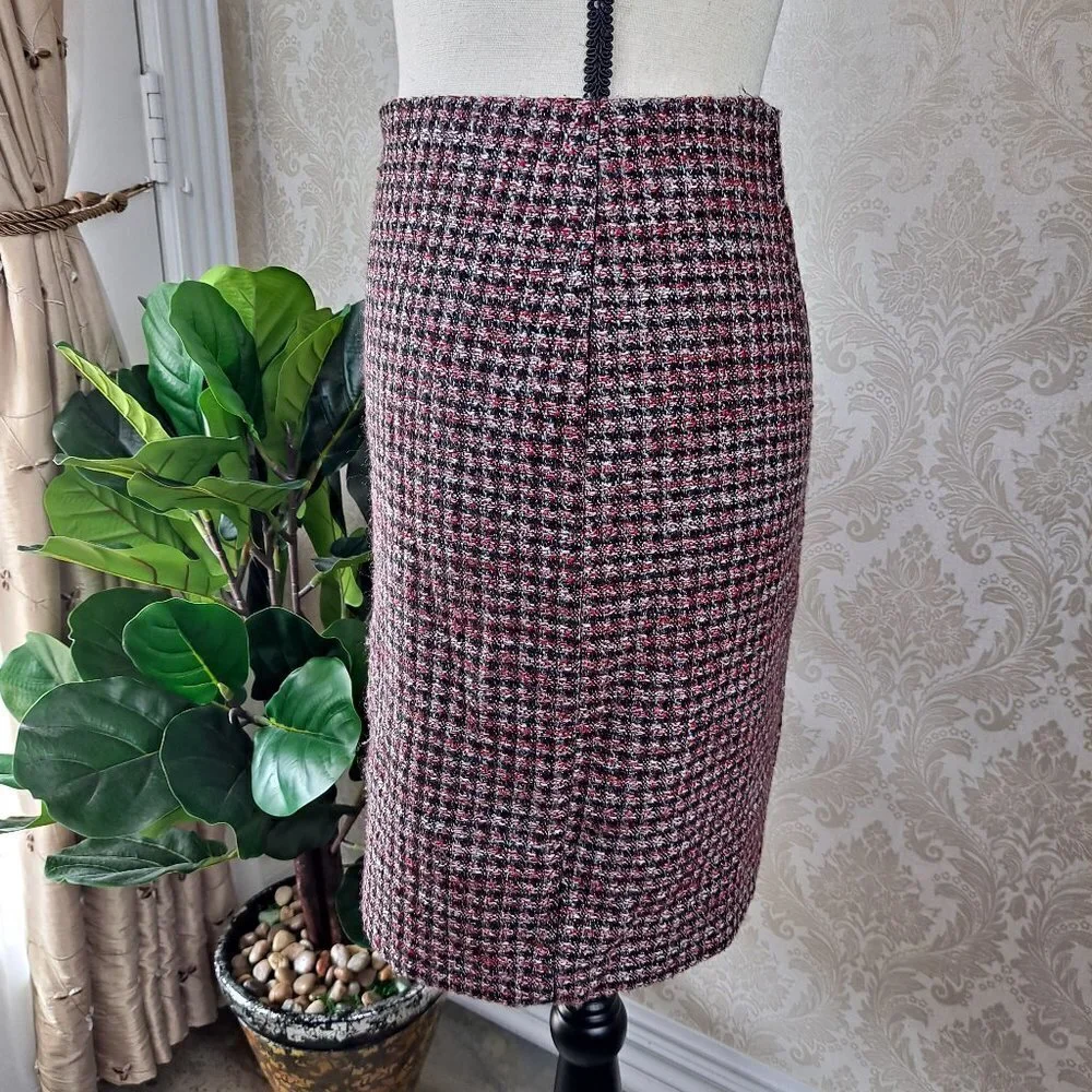 WHBM Size 4 Pink and Black Metallic Tweed Mini Skirt Lined Back Zip EUC